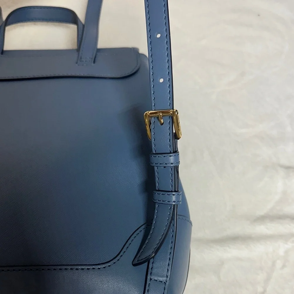 Michael Michael Kors

NEW HARRISON MEDIUM SAFFIANO LEATHER BACKPACK MSRP 358 - Picture 14 of 16